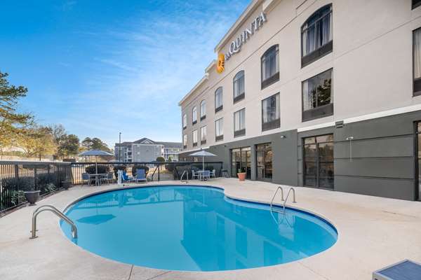 Pool - La Quinta Inn & Suites Albany