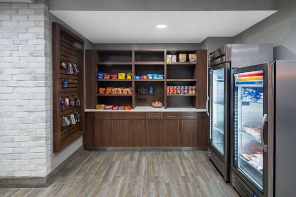  - La Quinta Inn & Suites Albany