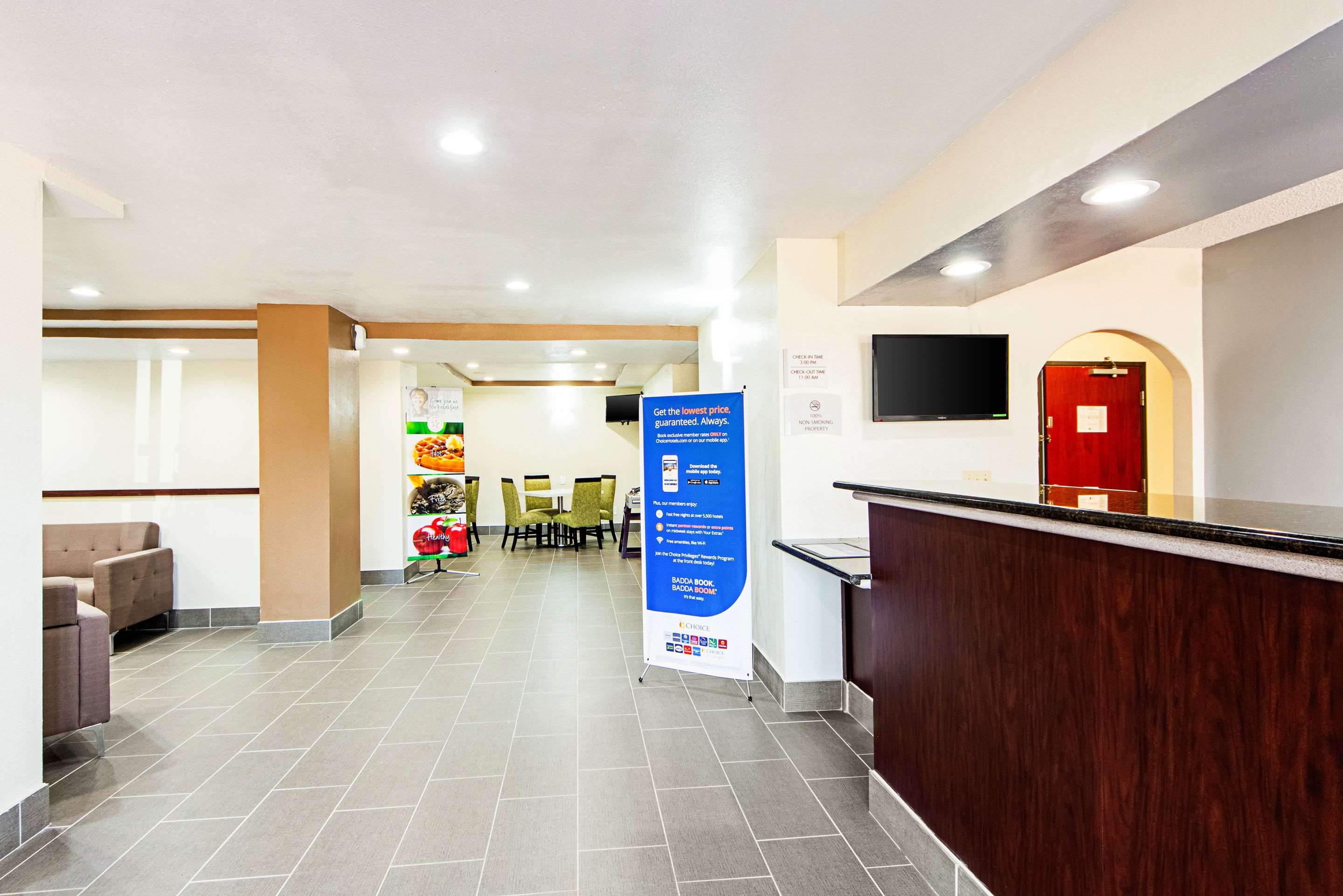 Hotel lobby | Quality Inn Greenville I-30