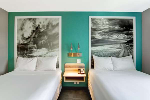  - Home Inn Express Medicine Hat