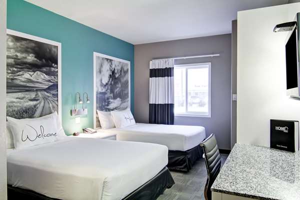  - Home Inn Express Medicine Hat