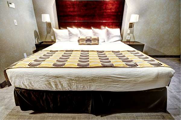  - Home Inn & Suites Swift Current