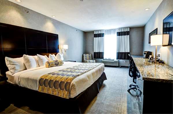  - Home Inn & Suites Swift Current