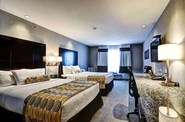  - Home Inn & Suites Swift Current