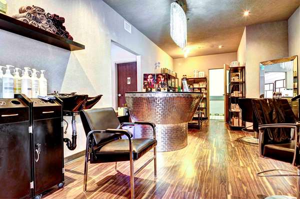 Spa - Home Inn & Suites Swift Current