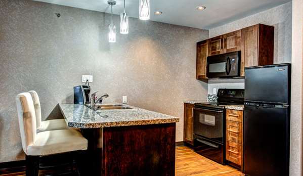  - Home Inn & Suites Yorktown