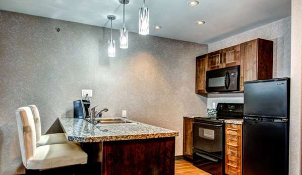 Suite - Home Inn & Suites Yorktown