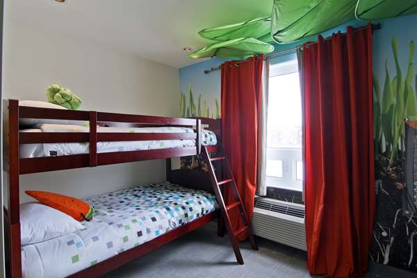  - Home Inn & Suites Airport Regina