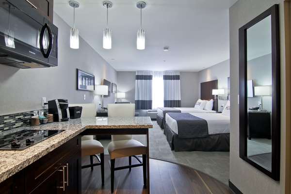  - Home Inn & Suites Airport Regina