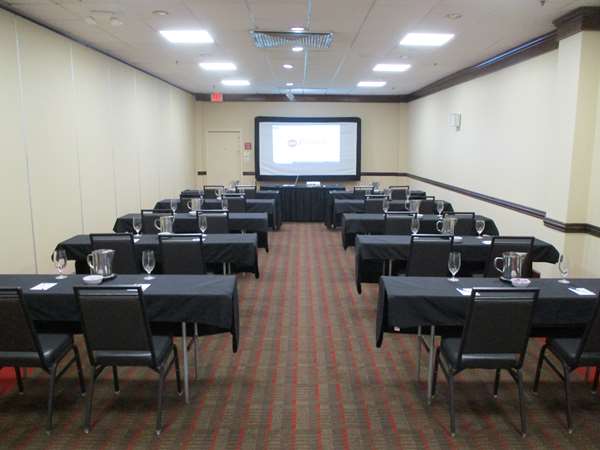  - Best Western Plus Kansas City Sports Complex Hotel - I-70, Exits 8A & 9