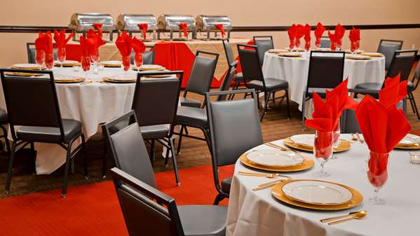 Restaurant - Best Western Plus Kansas City Sports Complex Hotel - I-70, Exits 8A & 9