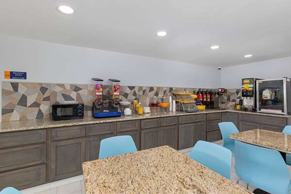  - Days Inn Knoxville - I-75, Exit 110