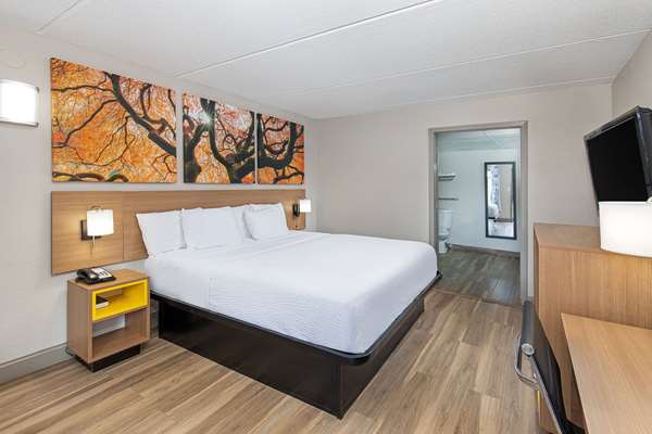  - Days Inn Knoxville - I-75, Exit 110