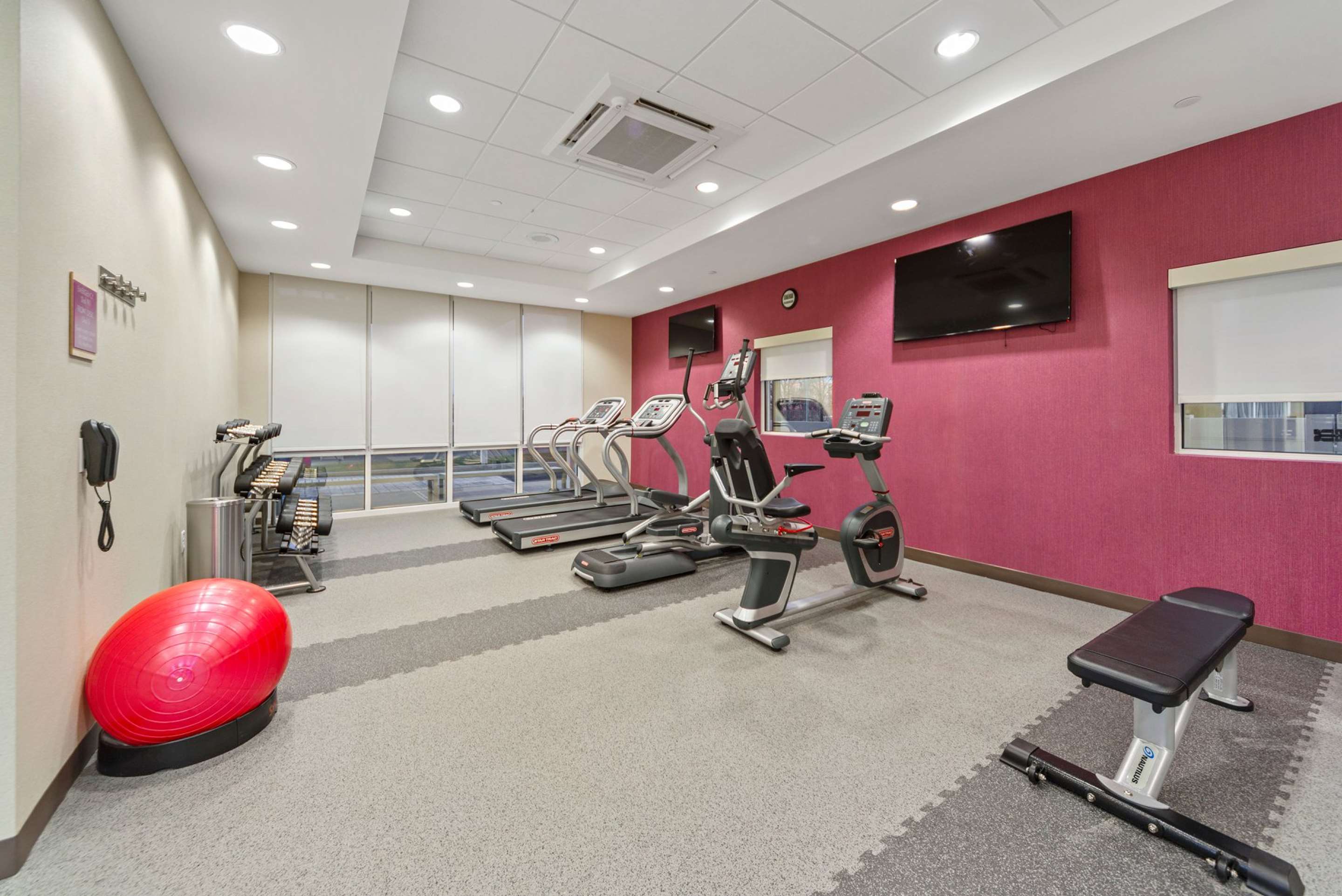 Health club fitness center gym | Home2 Suites by Hilton Newark Airport