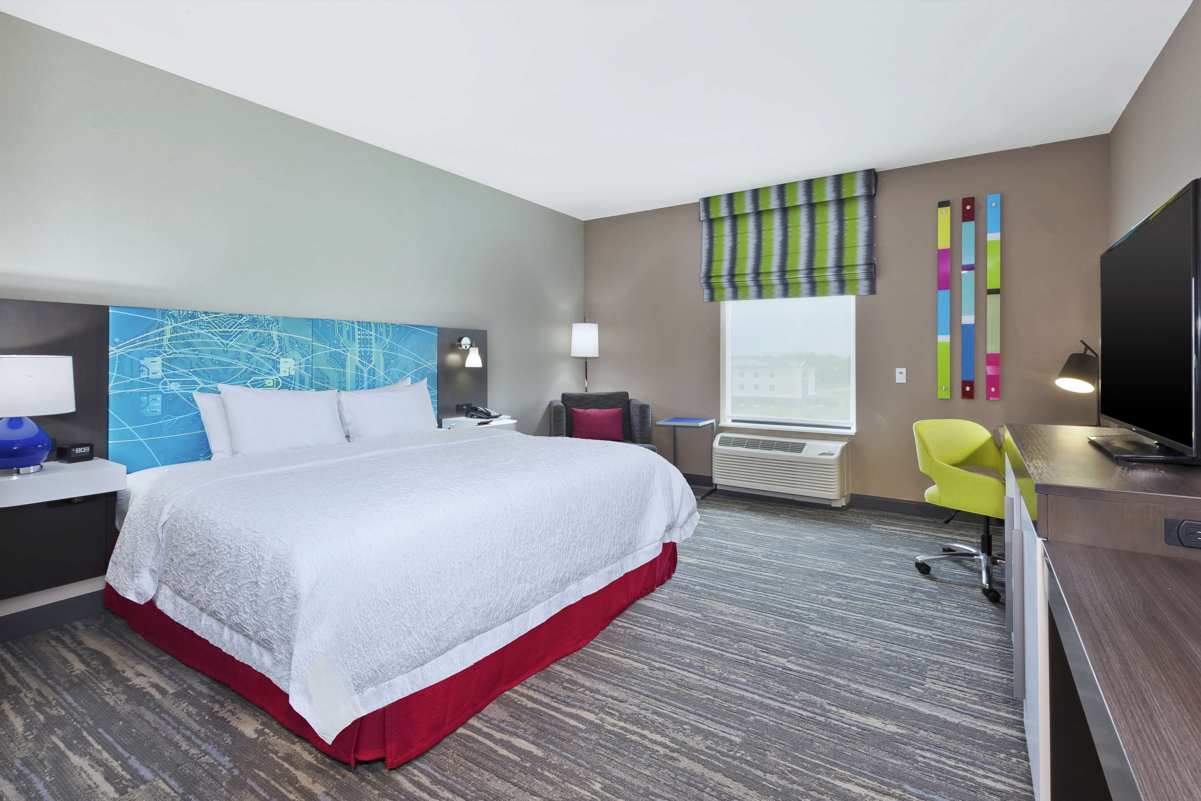 Hampton Inn by Hilton Sedalia Room Type - 1KNG MOB HEAR ACC W TUB NS
