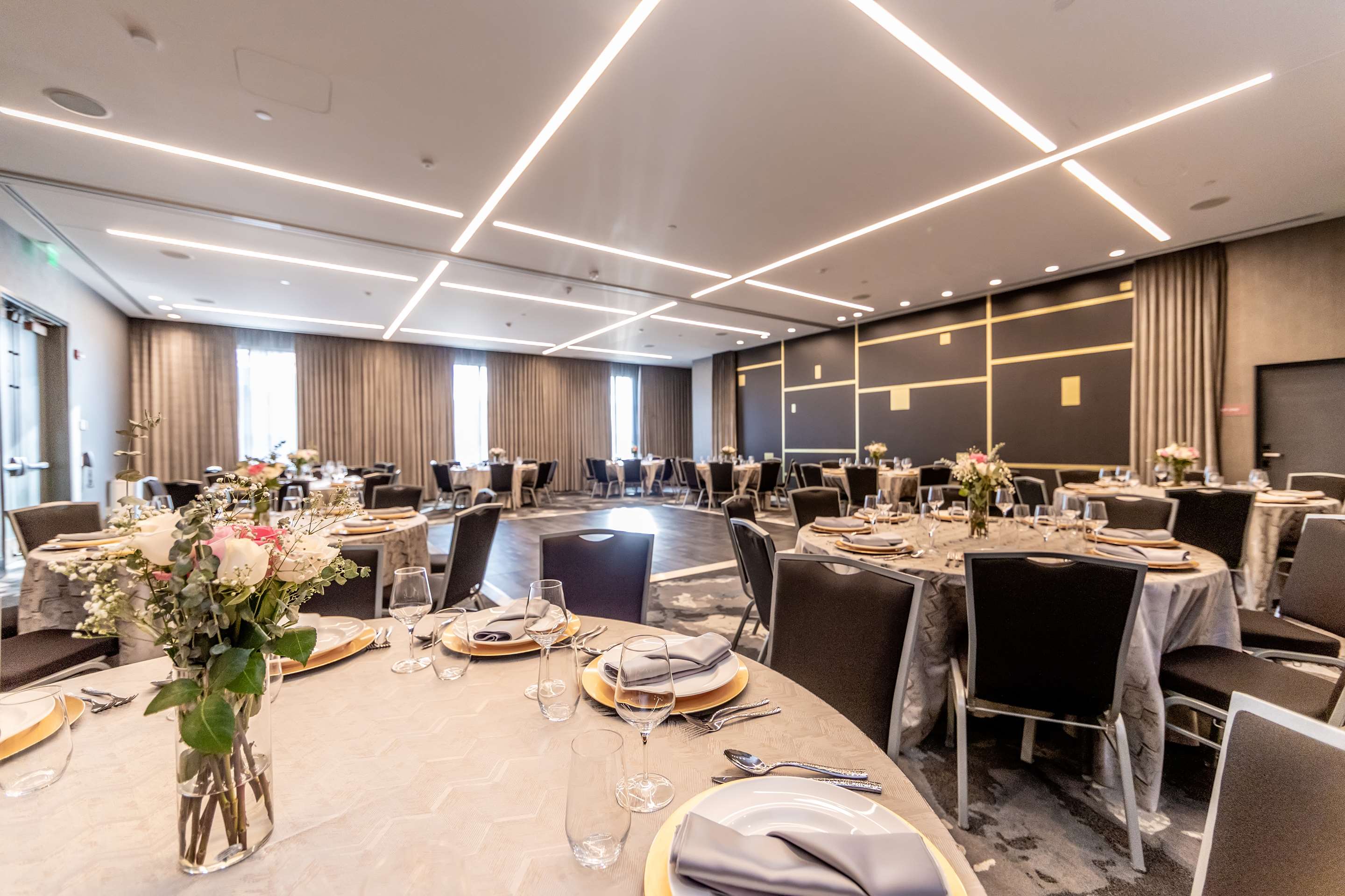 Meeting Room | The Rose Chicago, Tapestry Collection by Hilton