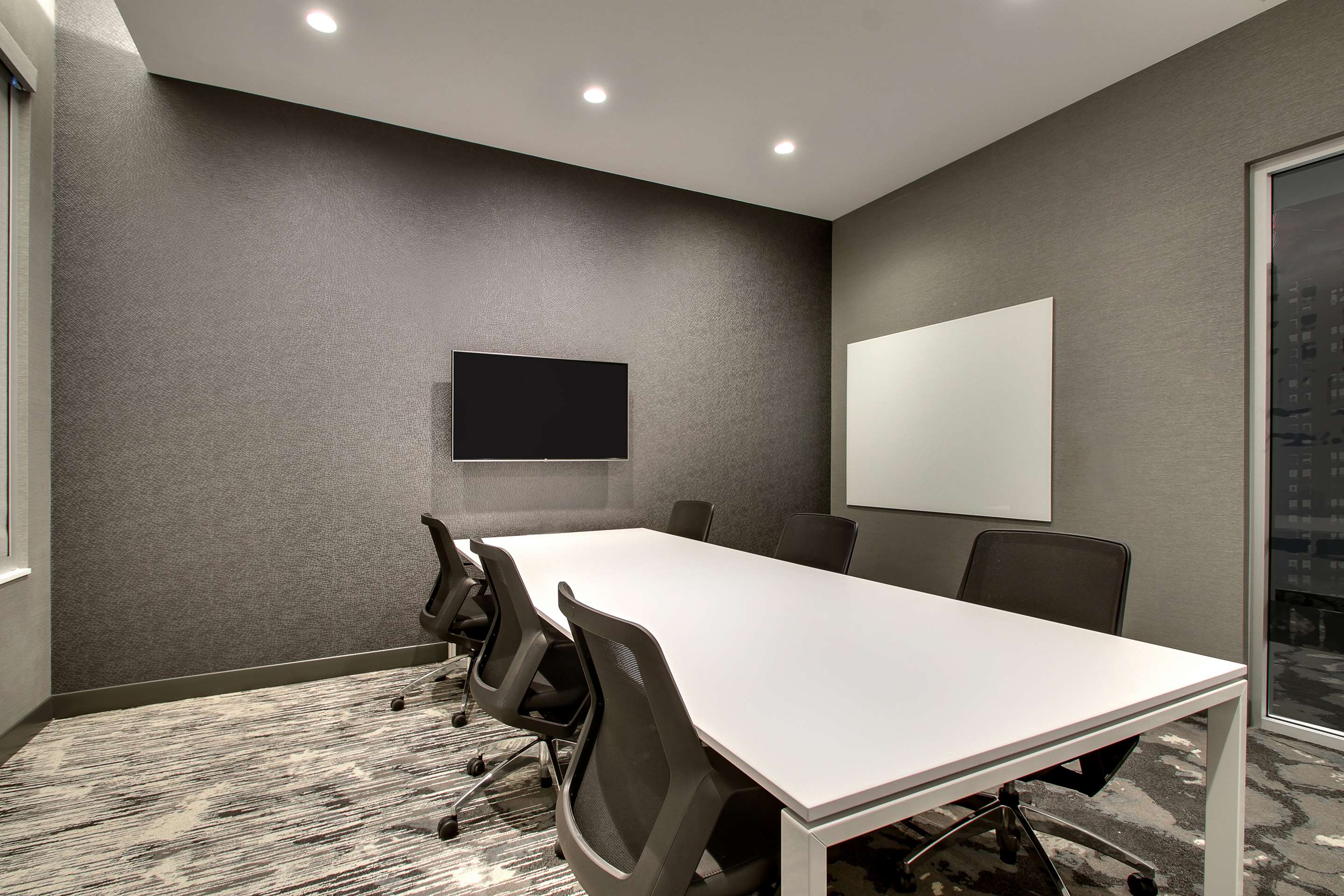 Meeting Room | The Rose Chicago, Tapestry Collection by Hilton