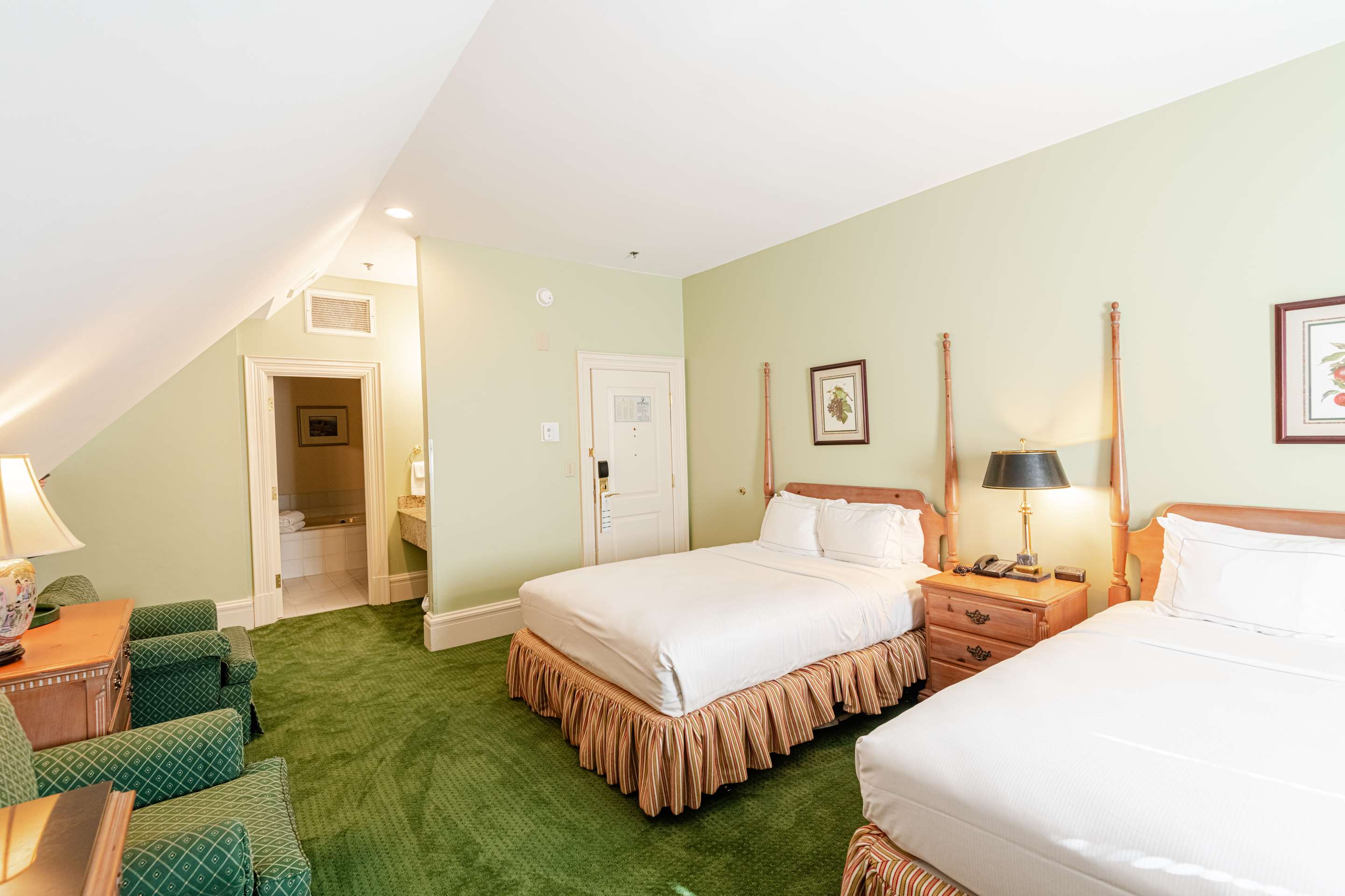 Guest room