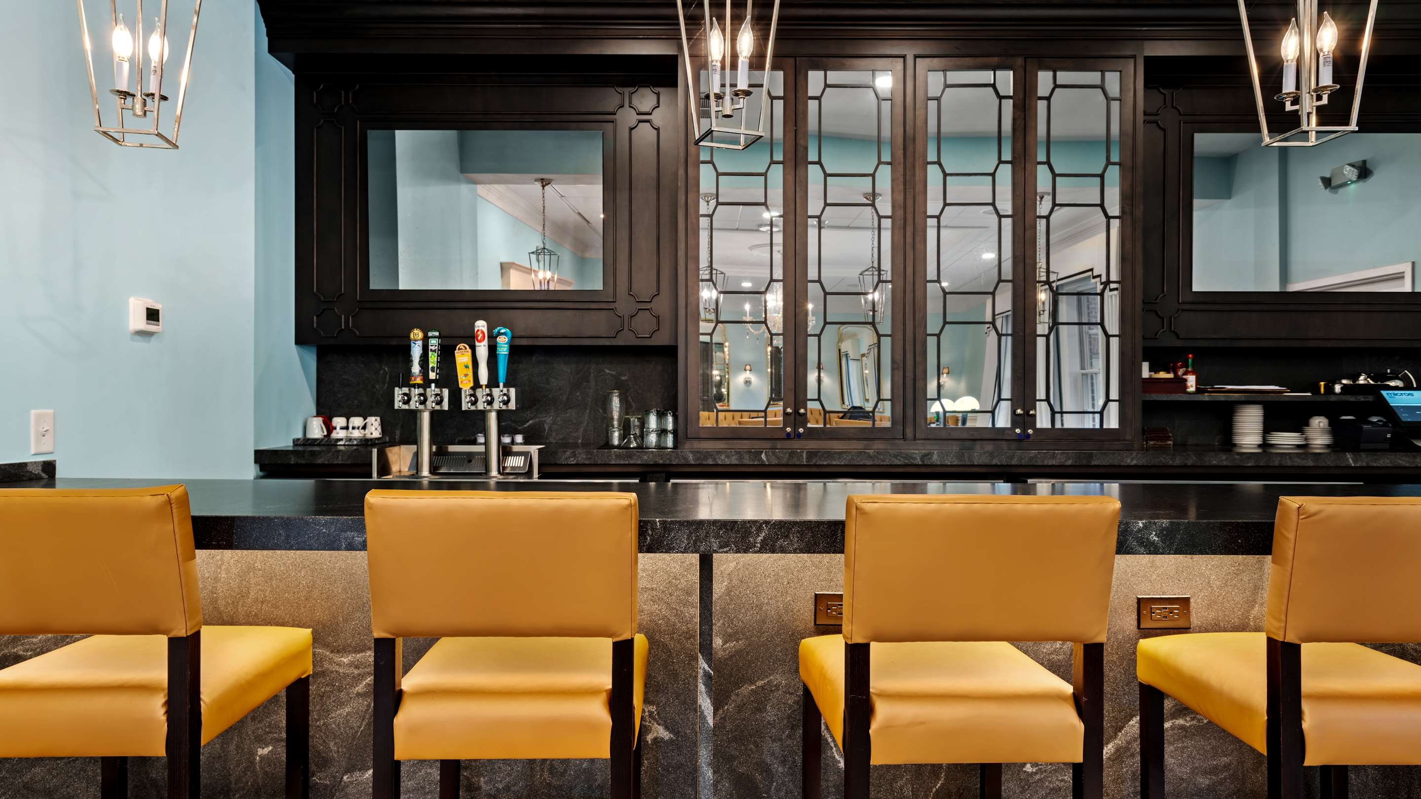 BarLounge | The Founders Inn and Spa, Tapestry Collection by Hilton