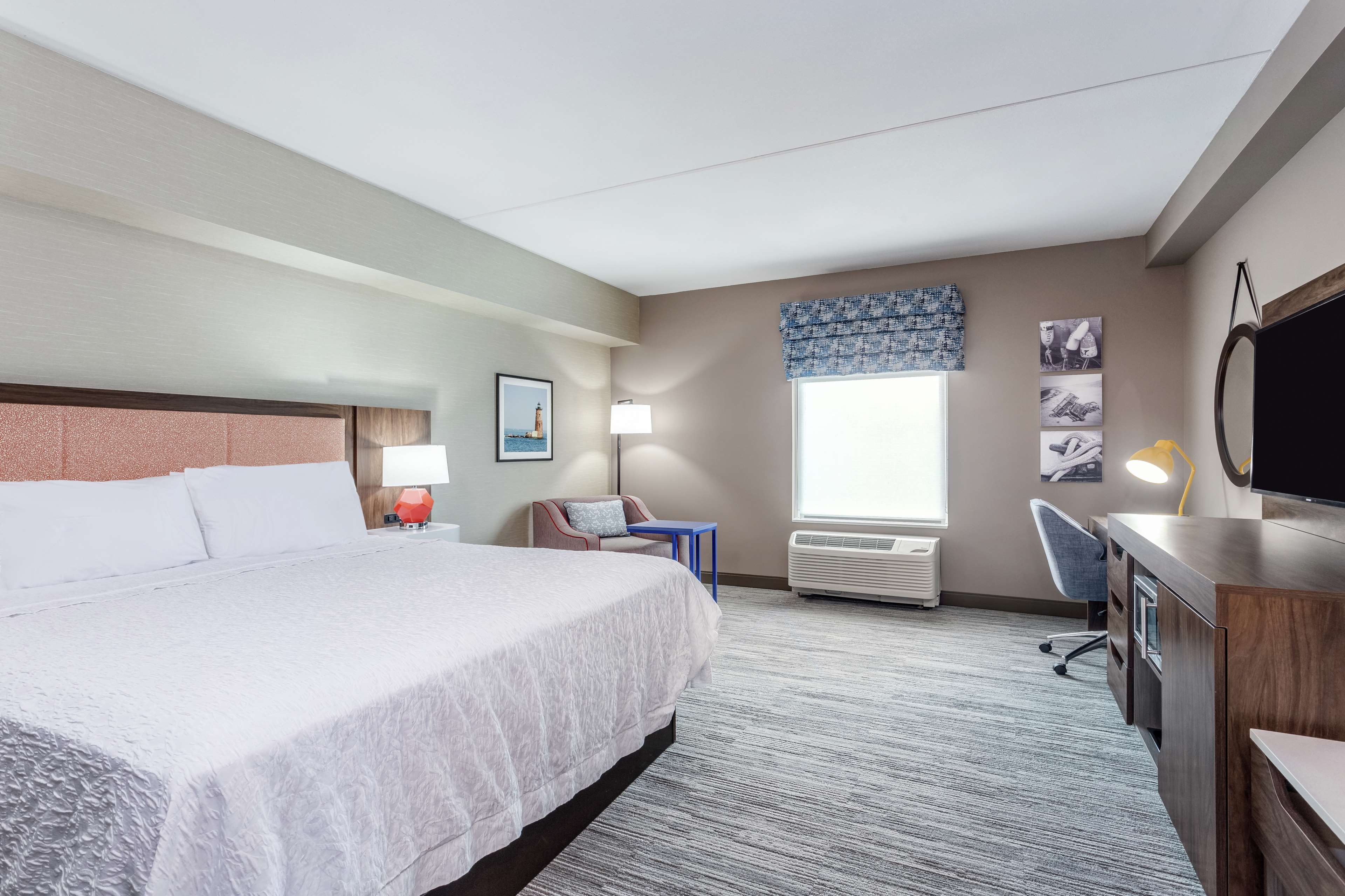 Hampton Inn & Suites by Hilton Kittery Room Type - 1 KNG HEARING ACC NOSMOK