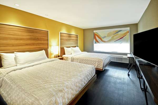  - Tru by Hilton Hotel Airport Louisville - I-65, Exit 131B