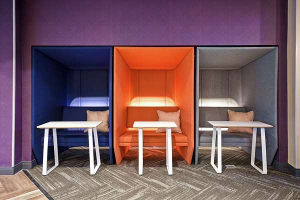 Conference Area - Tru by Hilton Hotel Airport Louisville - I-65, Exit 131B