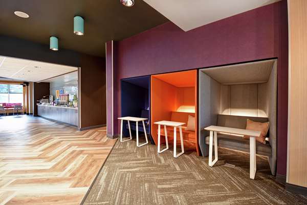 Conference Area - Tru by Hilton Hotel Airport Louisville - I-65, Exit 131B