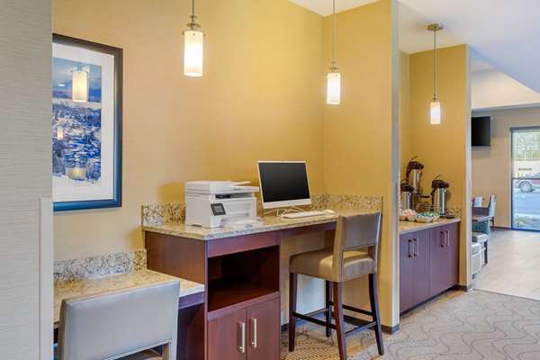 Conference Area - Comfort Suites Burlington - I-5, Exit 229