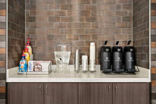  - La Quinta Inn & Suites San Bernardino