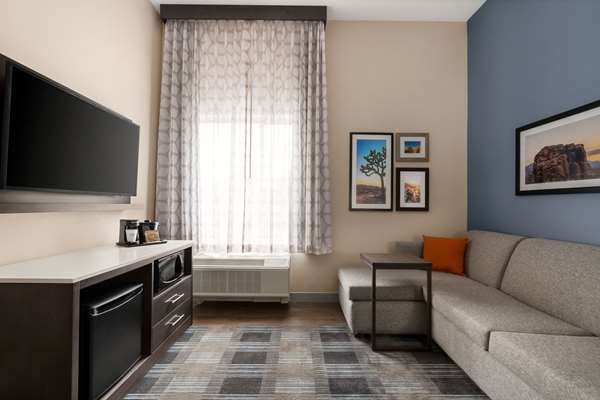 Suite - La Quinta Inn & Suites San Bernardino