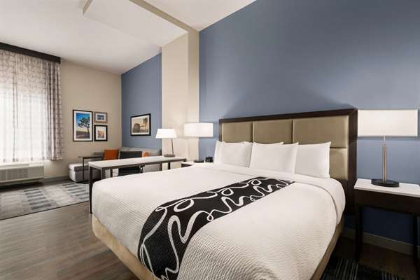 Suite - La Quinta Inn & Suites San Bernardino