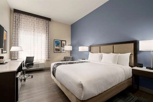  - La Quinta Inn & Suites San Bernardino