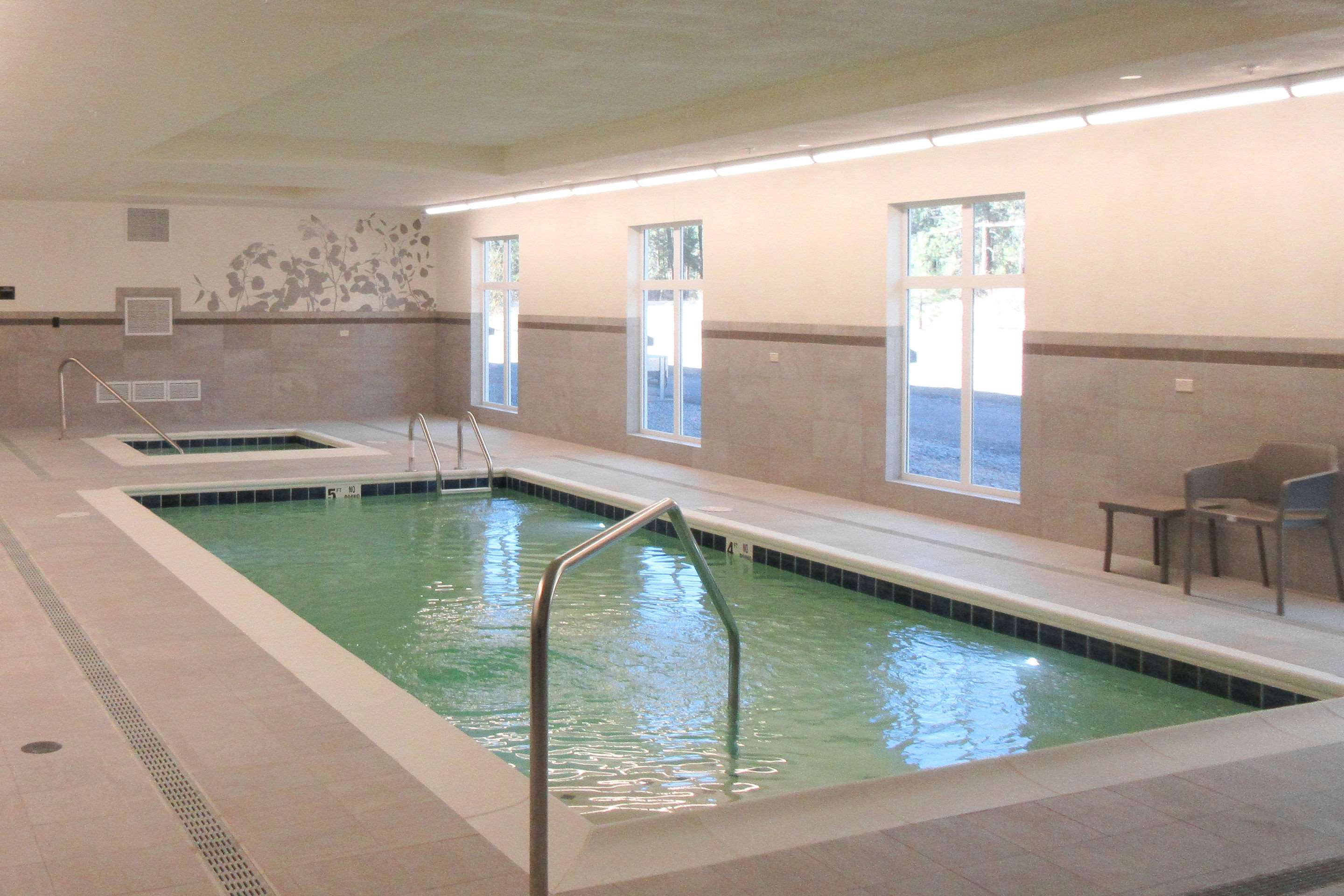Indoor pool with hot tub