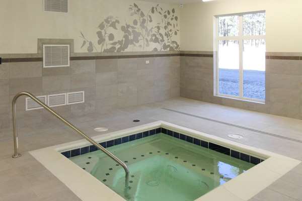 Pool - Sleep Inn & Suites Chiloquin