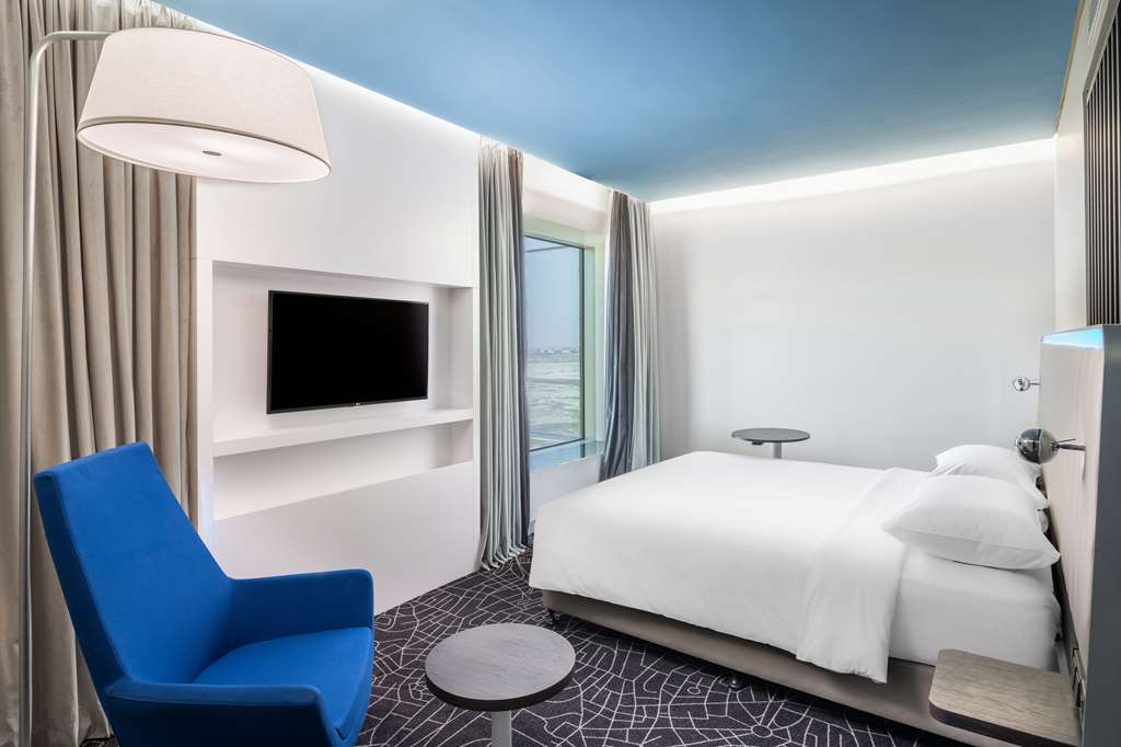 PARK INN JEDDAH MADINAH ROAD-guestroom-Guest Room,Suite,On-Site.jpg