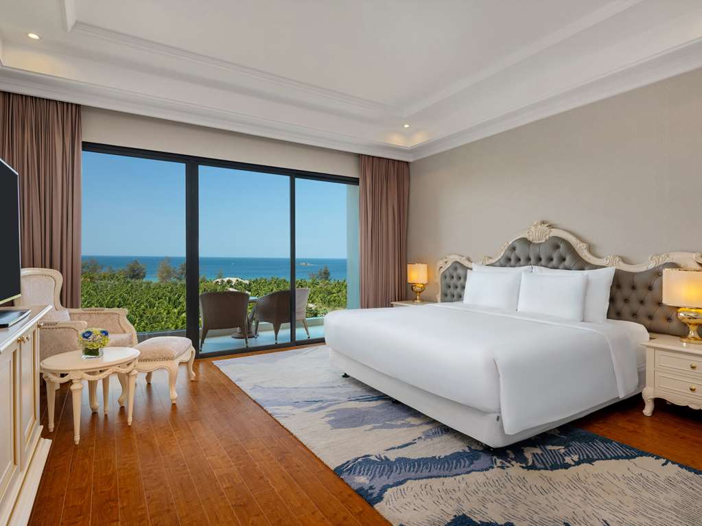 RADISSON BLU RESORT PHU QUOC-guestroom-Guest Room,On-Site,Property Amenity.jpg