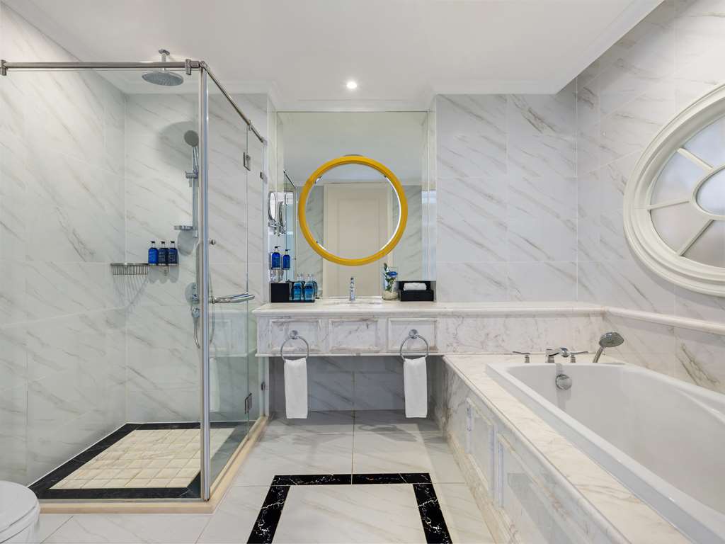 RADISSON BLU RESORT PHU QUOC-guestroom-Guest Room,Bathroom,On-Site.jpg