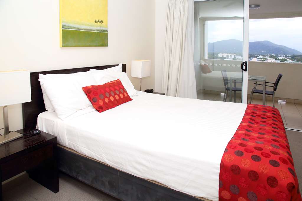 CAIRNS CENTRAL PLAZA APARTMENTS-guestroom-Guest Room,Suite,On-Site.jpg