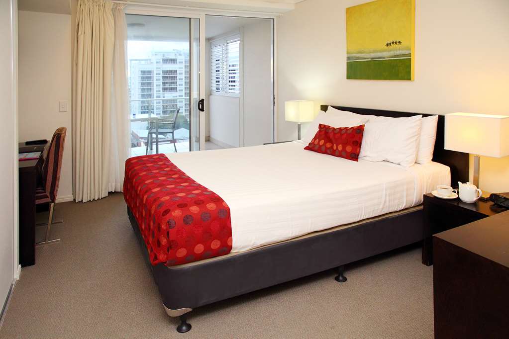 CAIRNS CENTRAL PLAZA APARTMENTS-guestroom-Guest Room,Guest Room Amenity,On-Site.jpg