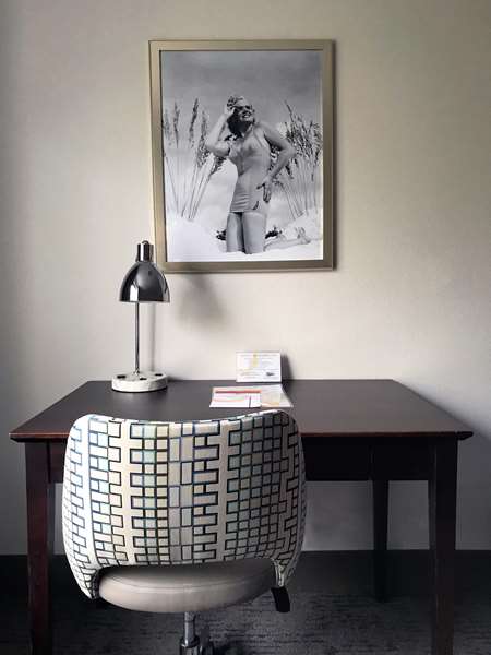  - Oxford Suites Jantzen Beach Portland - I-5, Exit 308