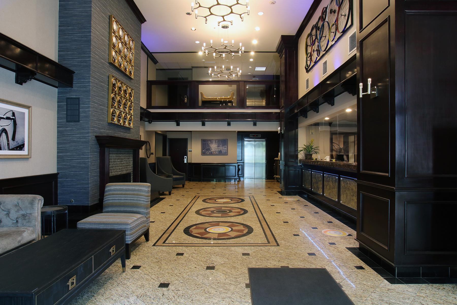 Lobby | Oxford Suites Downtown Spokane
