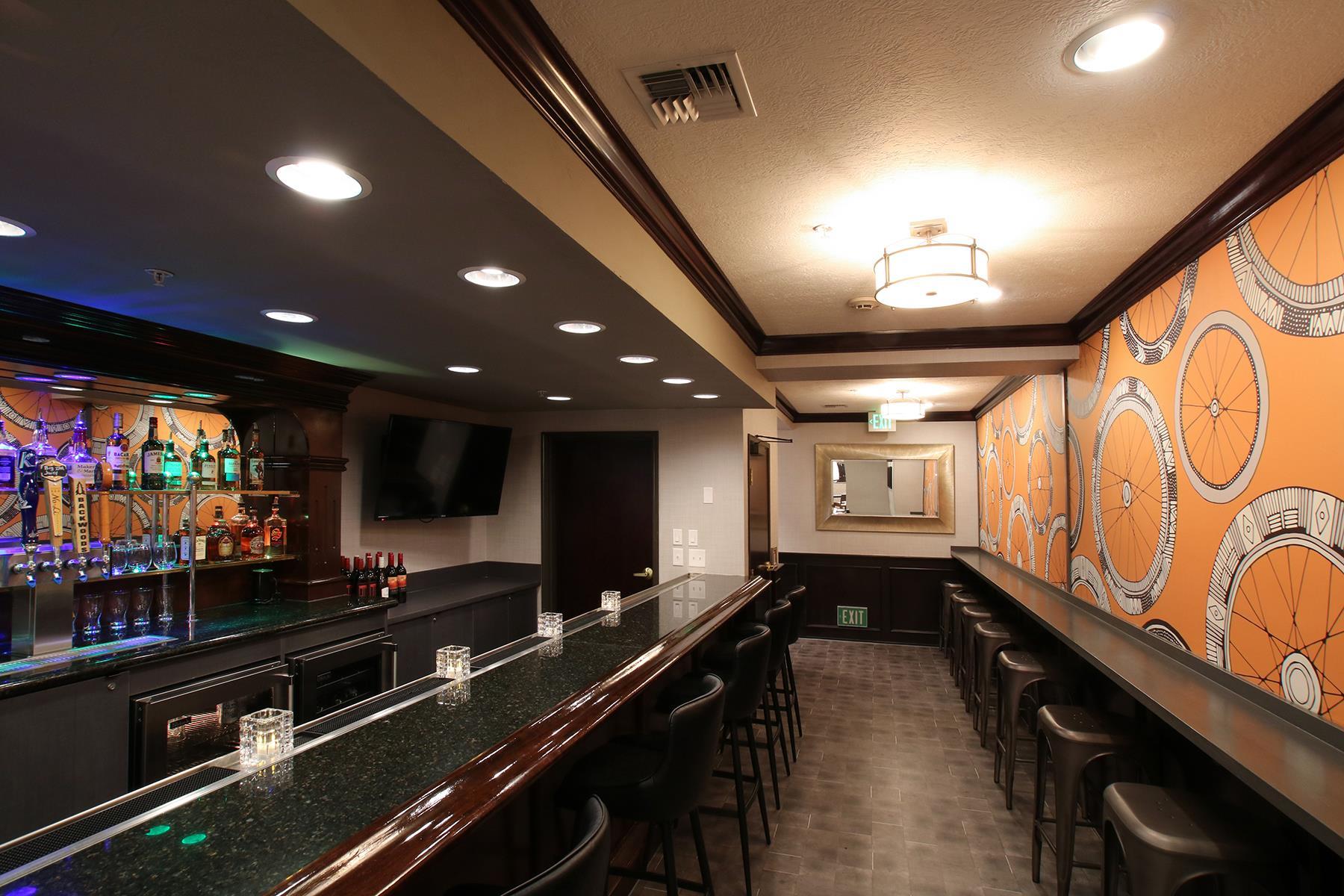 Bar | Oxford Suites Downtown Spokane