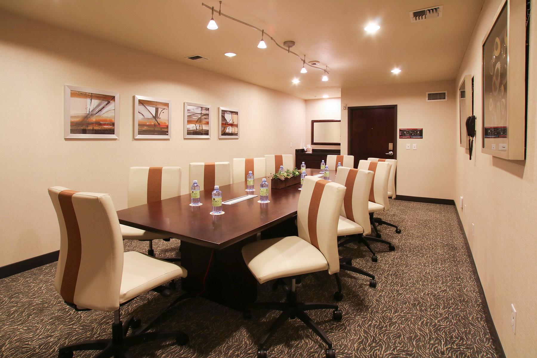 Boardroom | Oxford Suites Downtown Spokane