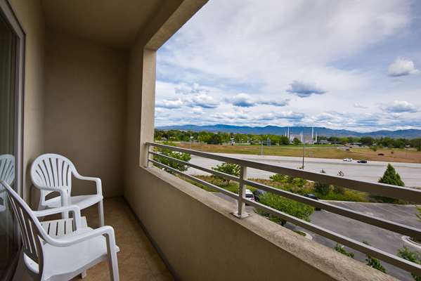  - Oxford Suites Boise - I-84, Exit 50A