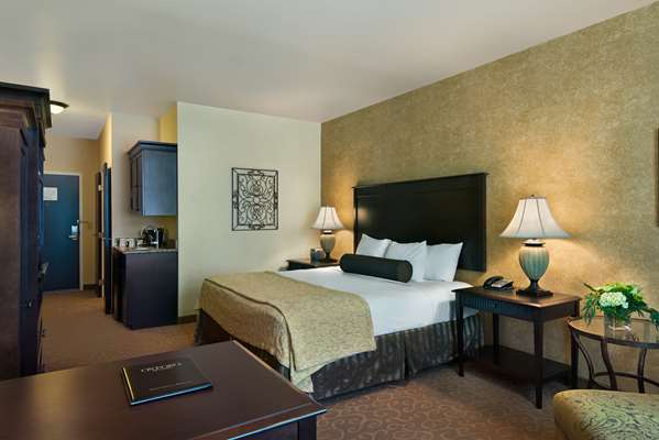  - Oxford Suites Boise - I-84, Exit 50A
