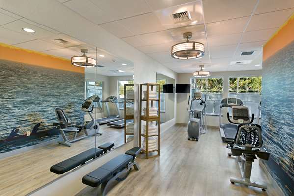 Fitness/ Exercise Room - Oxford Suites Bellingham - I-5, Exit 256