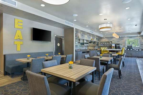 Restaurant - Oxford Suites Bellingham - I-5, Exit 256