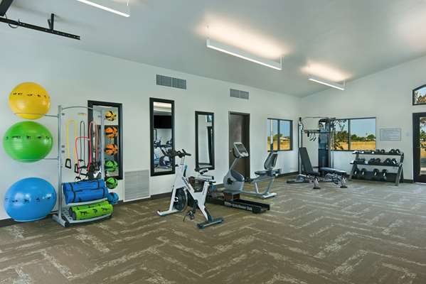 Fitness/ Exercise Room - Oxford Suites Rohnert Park