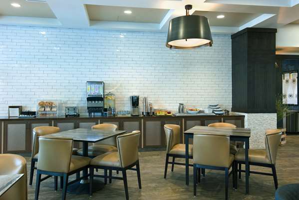 Restaurant - Oxford Suites Rohnert Park