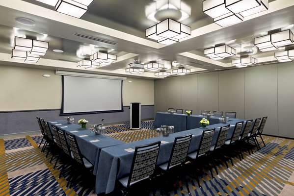  - Oxford Suites Paso Robles